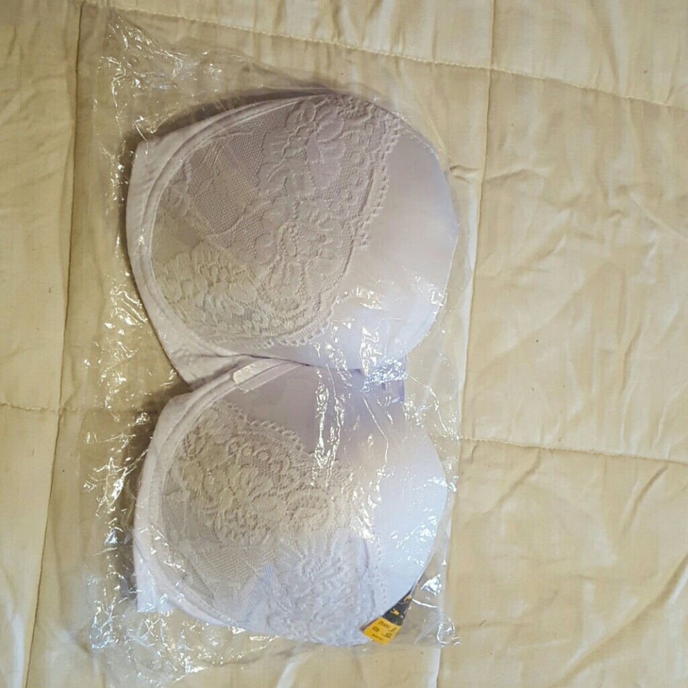 40 dd nwt white bra
